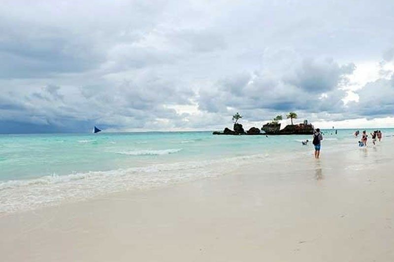 Boracay rehab to be completed next year