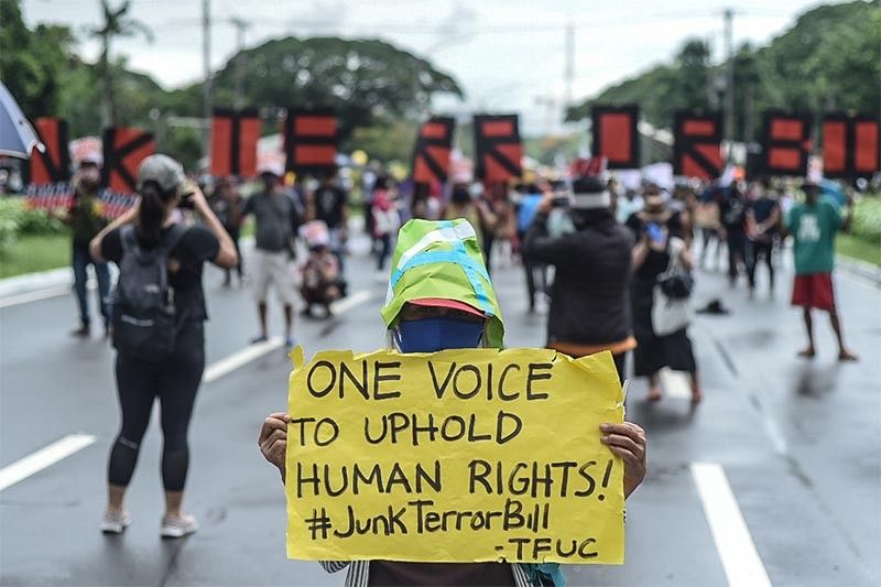 Guevarra confident Duterte will wait for DOJ review of anti-terrorism bill