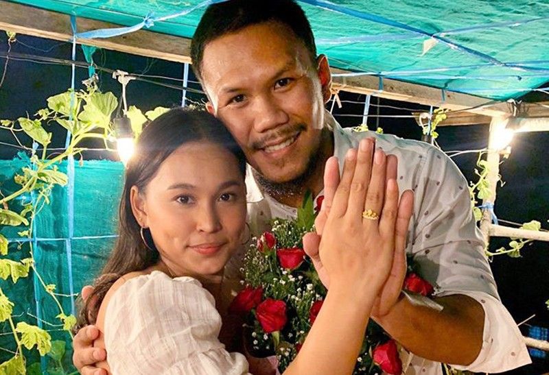 Marcial Proposes To Fiancee Philstar Com