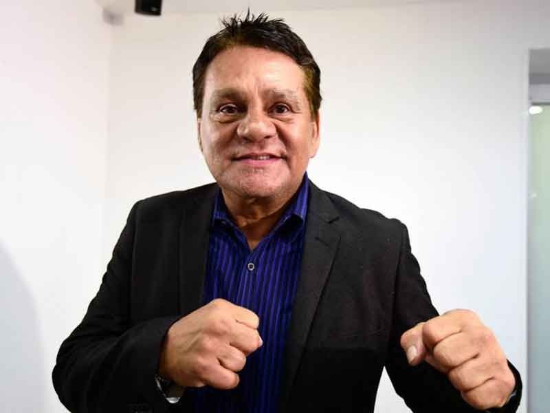 Panamanian boxing legend Roberto Duran hospitalized with COVID-19