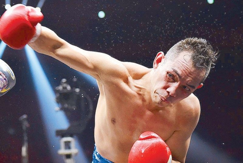 Donaire loses title bid, gets outpointed by younger foe