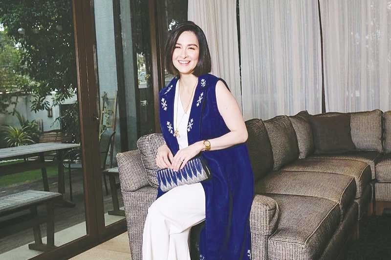 Marian kinumpara sa korean actress