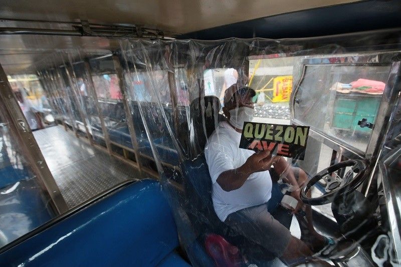 Locsin pinagmumura pasimuno ng 'jeepney phaseout'; tsuper balik-pasada na