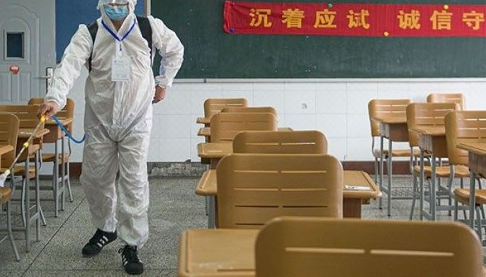 Global experts warn of COVID-19 airborne threat