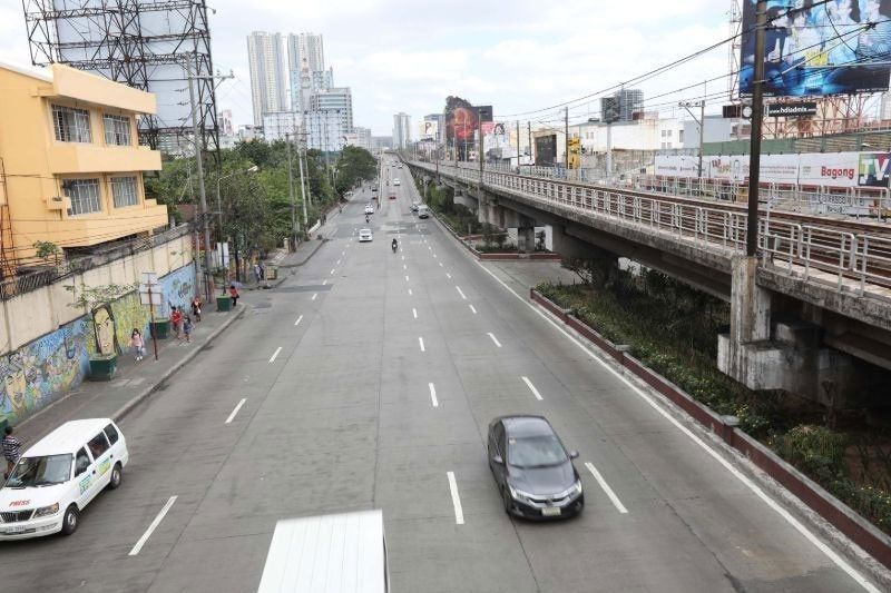 Pagluwag ng quarantine sa Metro Manila malabo