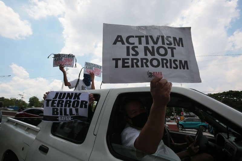 Palace slams US lawmakers on terror law