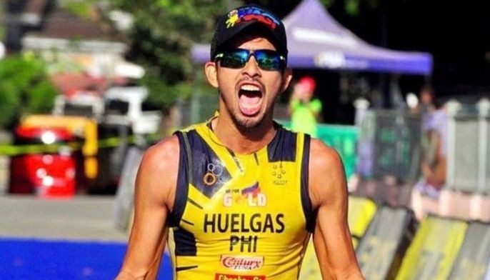 Huelgas treats Las Pi&ntilde;as folks