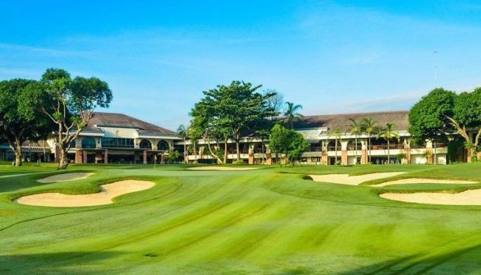 COVID-19 cases leave golf in bad lie