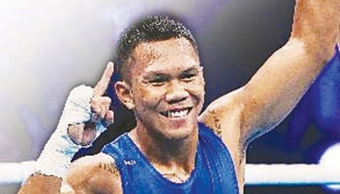 Marcial sasabak sa 3 professional fights