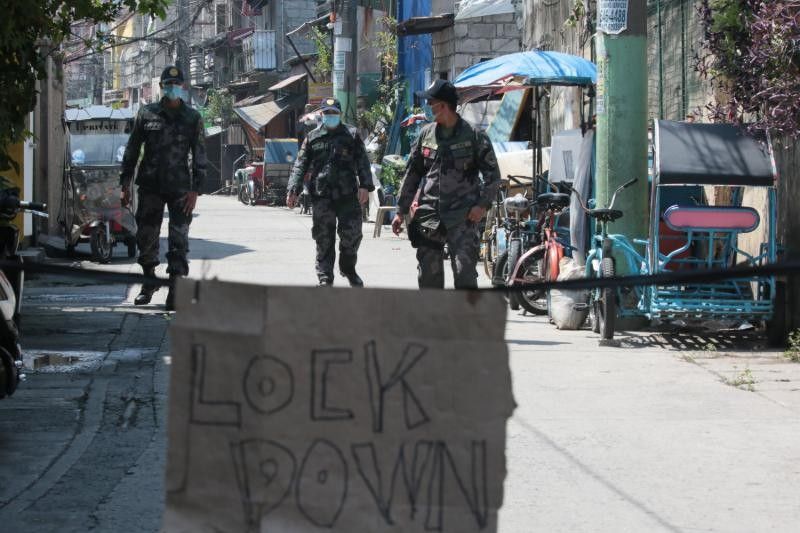 Task force to deploy cops to barangays to 'supervise' quarantine enforcement