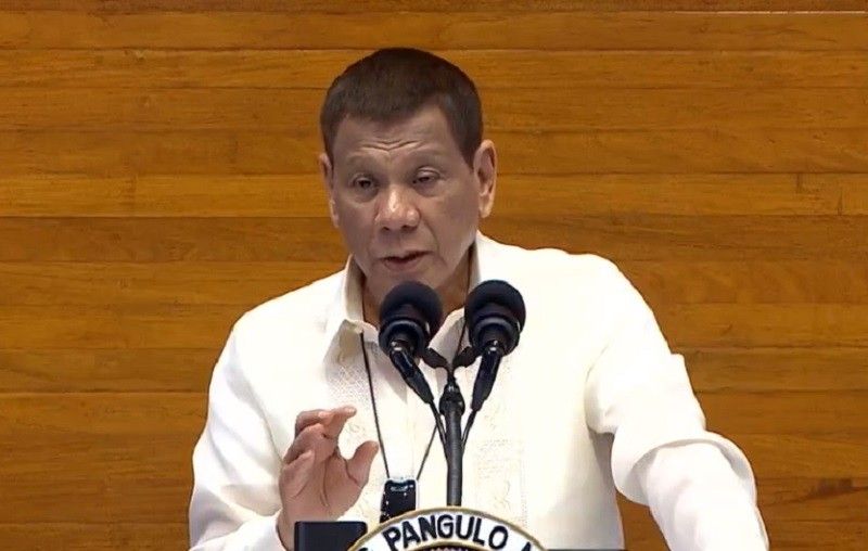 Duterte 'di nakatiis, binira agad si Drilon, ABS-CBN sa simula ng 2020 SONA speech