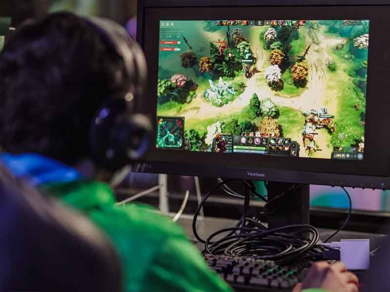 Smart unveils first 5G-powered esports hub in Philippines