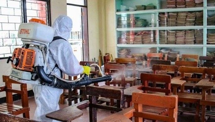 Mga tulonghaan sa Mandaue gi-disinfect na