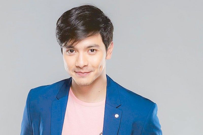 Alden colors his world royal blue