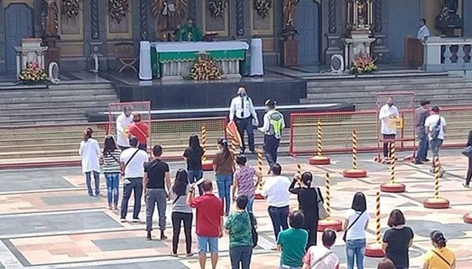 Paglibot sa imahen ni Se&ntilde;or Santo Ni&ntilde;o gilauman nga  ipadayon sa simbahan