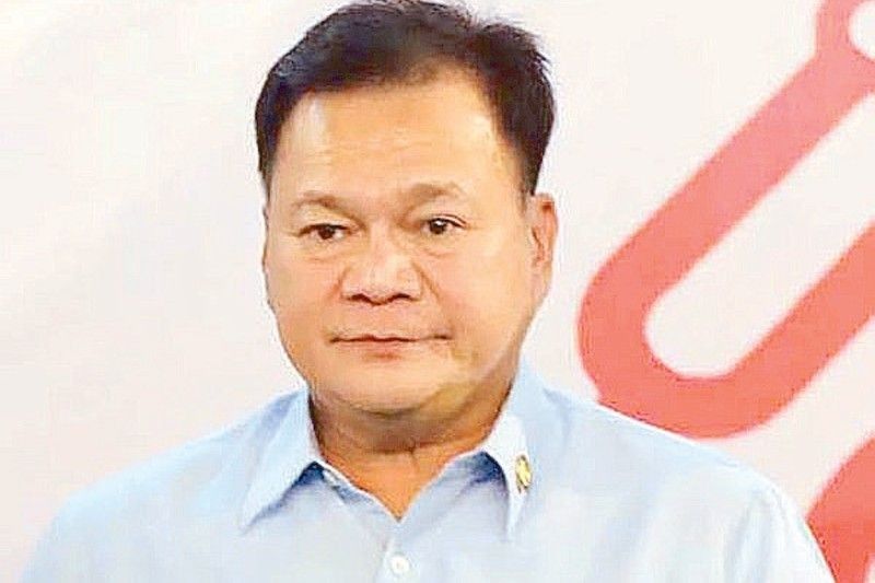 Former PhilHealth exec says he resigned out of 'delicadeza'