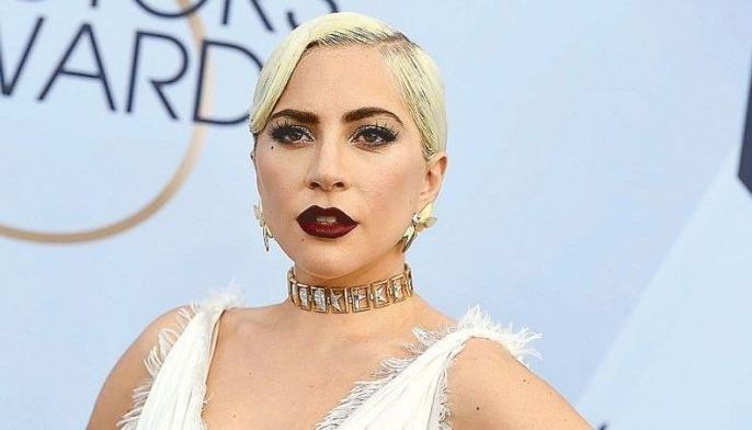 Pop divas Gaga and Ariana lead VMA noms