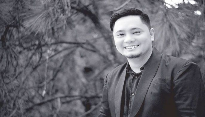 Singing seminarian debuts with inspirational song Susi Ay Pag-ibig