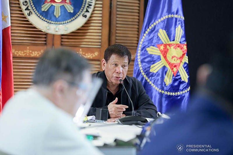 Duterte vows to work on cases vs erring PhilHealth execs until term ends