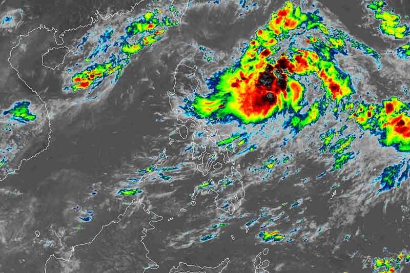 'Julian' to intensify, but will be away land mass throughout forecast period