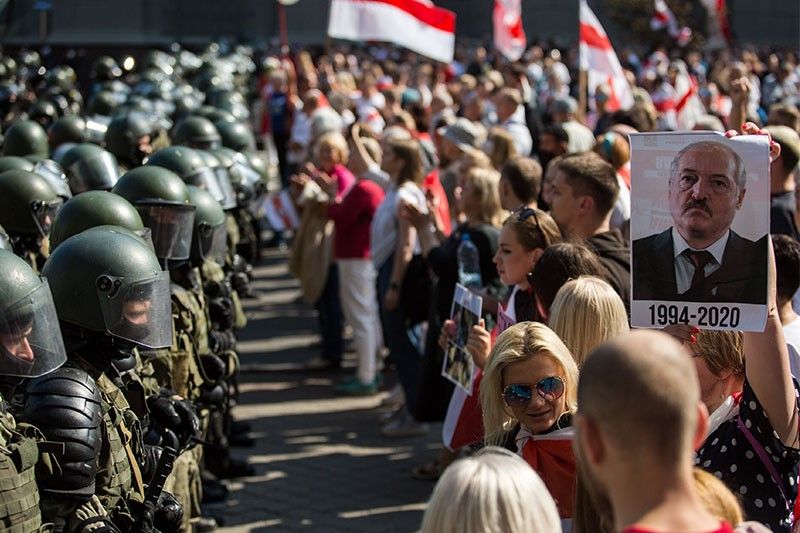 Tens of thousands march in Belarus capital despite crackdown