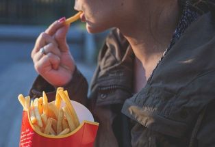 Be good to your heart: Tips on how to cut back on ultra-processed food