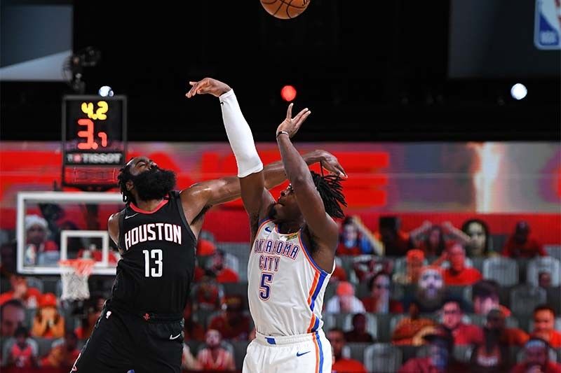 Harden gets game-winning block as Rockets oust Thunder