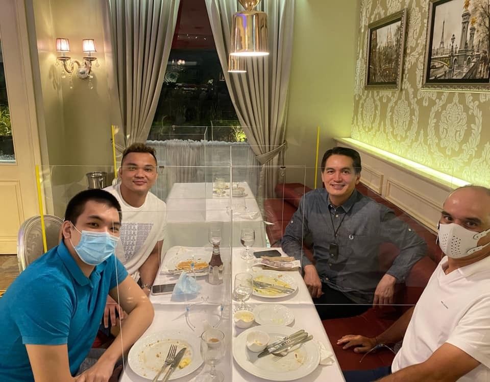 Camp of USTâ��s Mark Nonoy meets with Adamson coach Franz Pumaren