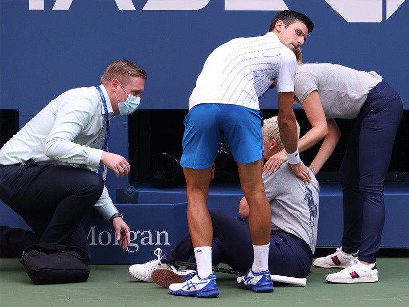 So Sorry Djokovic Disqualified From Us Open For Hitting Judge Philstar Com