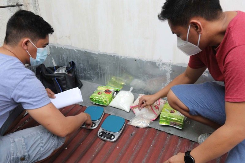 Bag na may lamang 4 kilo ng shabu nasabat ng QCPD