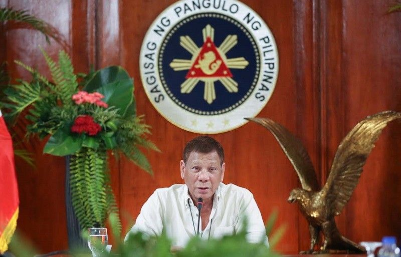 Duterte ipinahahabla sina Morales, iba pang Philhealth execs