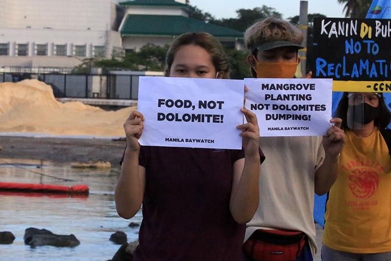 Manila Bay 'white sand' critics to file writ of kalikasan vs dolomite dumping