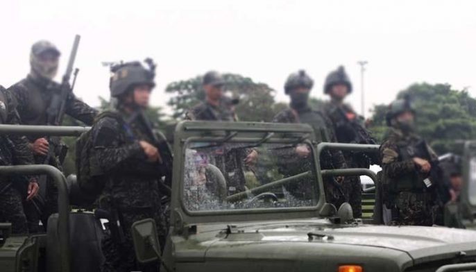 Military jeep hulog sa bangin: 2 dedo, 4 nasaktan