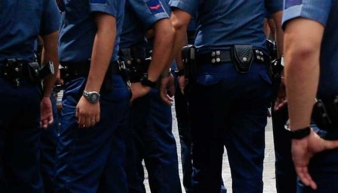 3 parak kinuyog, 6 katao dinakip