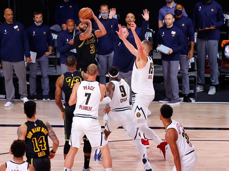 Davis hits game-winning triple at buzzer as Lakers go 2-0 vs Nuggets