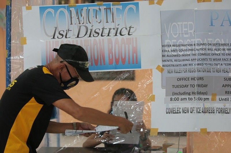 Comelec inaaral 'postal voting' ng mga senior, PWD sa gitna ng COVID-19 crisis