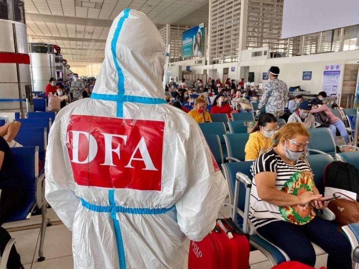 Another 9,461 migrant workers repatriated last week â�� DFA