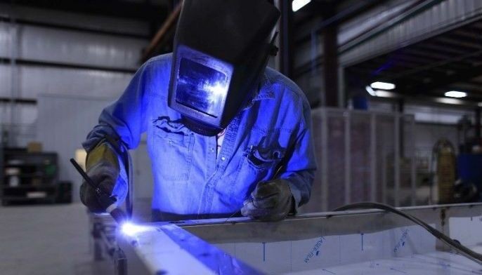 Factories return to growth mode for first time in 7 months