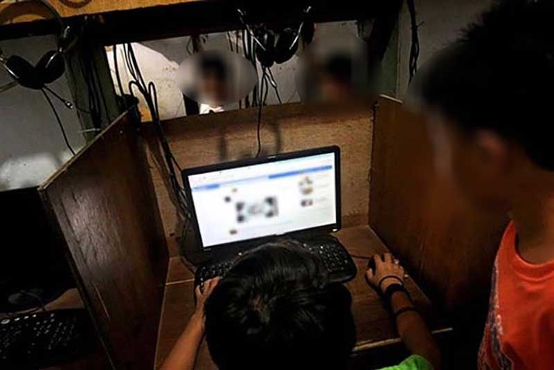 8 minors rescued from internet cafÃ©