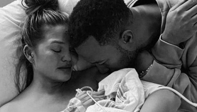 Chrissy Teigen, John Legend reveal 'deep pain' over losing baby