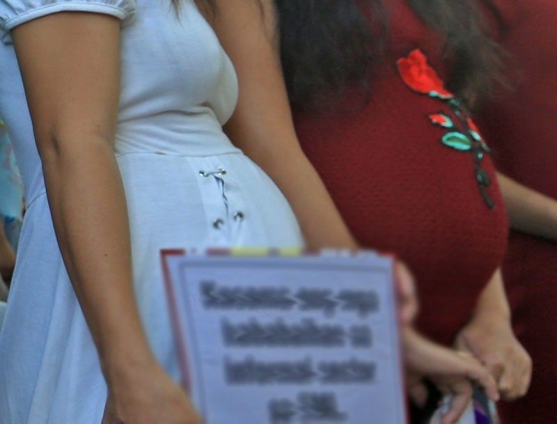 Child marriages still happen. CHR says a ban can help curb teen pregnancies, abuse