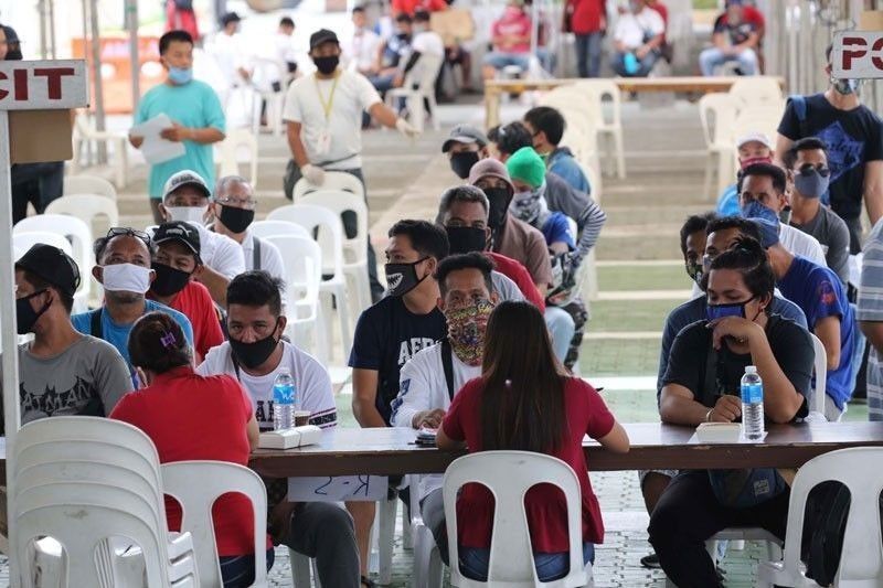 71% Pinoys tumanggap ng ayuda sa pandemya â�� survey