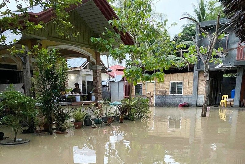 Floods hit 70 Mindanao villages