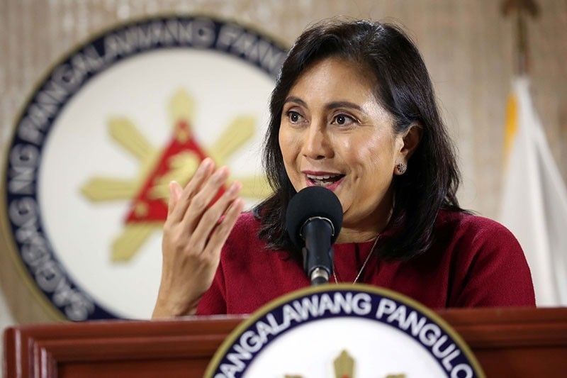 Robredo, staff test negative for coronavirus