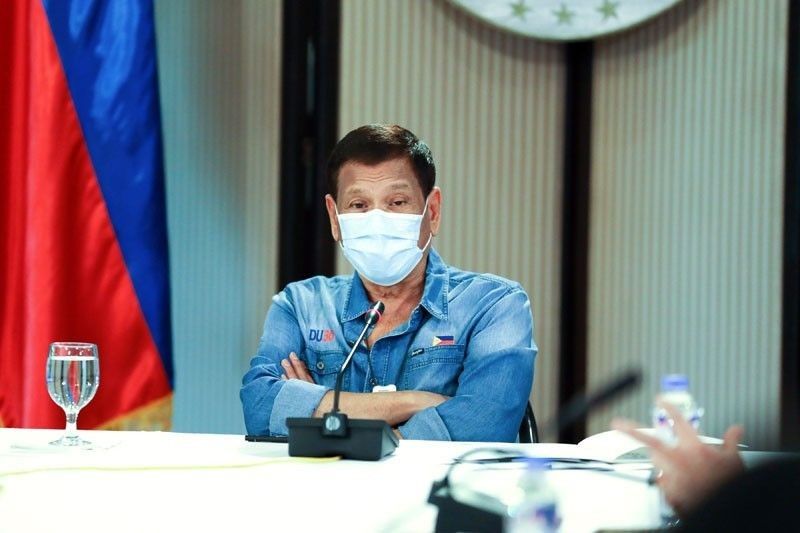 Duterte naka-monitor sa bagyong Rolly