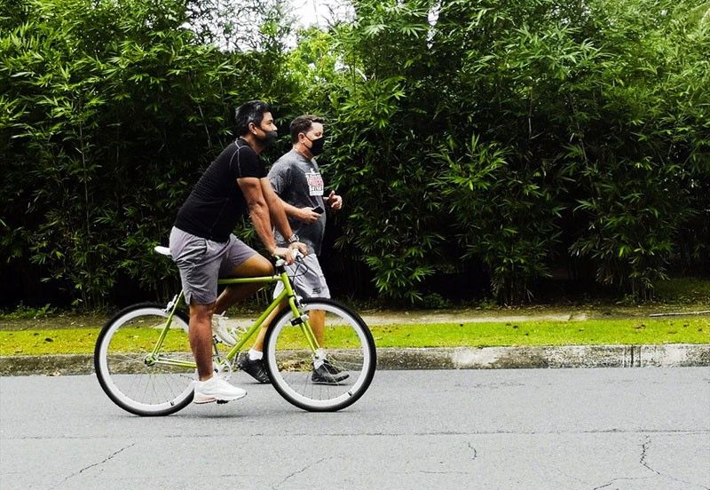 Jolas wants to ride his bicycle