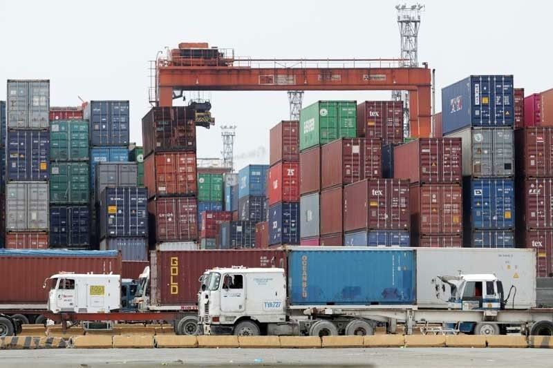 Exports rise for 1st time in 8 months
