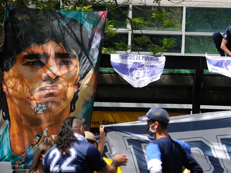 Doctor says Maradona recovering well after brain surgery