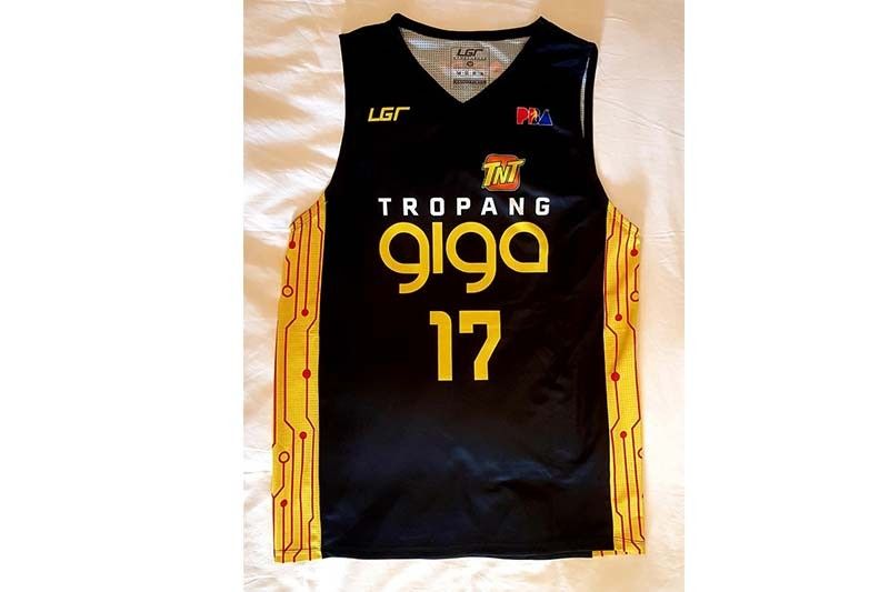 TNT debuts Kobe Bryant-inspired jerseys