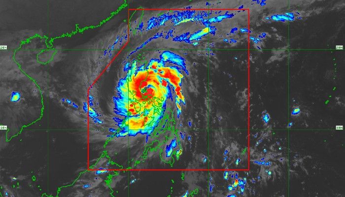 Typhoon Ulysses makes landfall thrice over Quezon